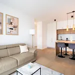 Prism Living Apartament *