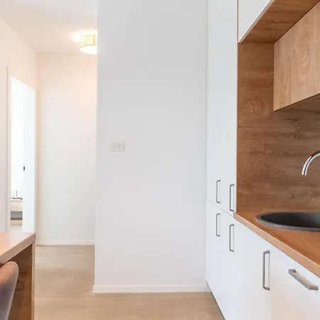 Prism Living * ザダル